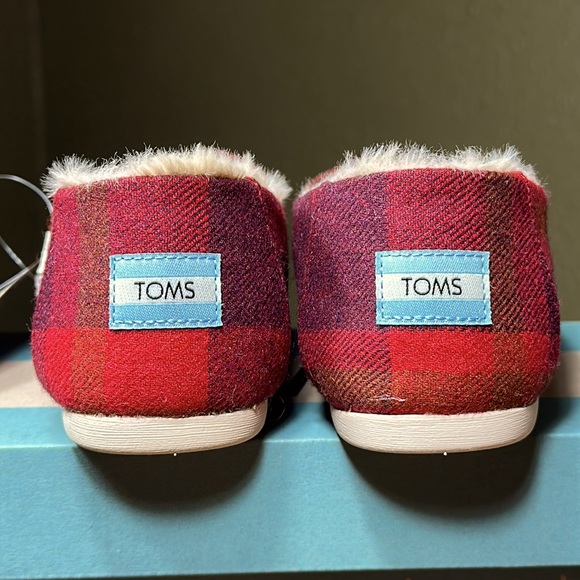 NWT TOMS Red Cozy Plaid Alpargata - Picture 3 of 14